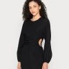 Nly by Nelly STRUCTURED CUT OUT DRESS - Freizeitkleid in Schwarz für Damen -Nly by Nelly Verkaufsladen d52b84625dd8487da0248ce1c446f778