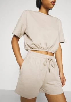 Nly by Nelly PUFFY TEE SET - Beige Basic T-Shirt für Damen | Bequem & Stilvoll -Nly by Nelly Verkaufsladen d9f585adc2414a9fae8bdd8b3484f7ff