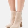 Nly by Nelly Beige Ankle Boots Damen - Elegante Stiefeletten für jeden Anlass -Nly by Nelly Verkaufsladen dbb1712c7a0040eebf0df7c681cd915e