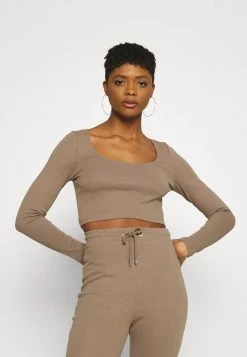 Nly by Nelly MY PERFECT SET - Sweatshirt - Nougat für Damen | Bequemes Oversize-Sweatshirt | Trendige Freizeitmode -Nly by Nelly Verkaufsladen dc25c29f7963457a8c3a29831c58d346