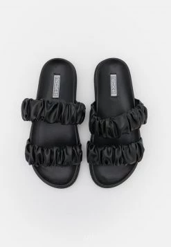 Nly by Nelly RUSH TOP CHUNKY - Flache Pantoletten für Damen in Schwarz -Nly by Nelly Verkaufsladen dd6165d885744a9fa06ef108daa93765