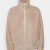 Nly by Nelly COZY JACKET - Beige Fleecejacke für Damen | Warme & Stylische Fleecejacke -Nly by Nelly Verkaufsladen e08846223b8b43728ce5d1c0f8dd57dc