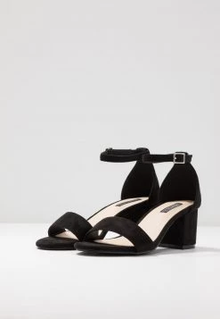 Nly by Nelly LOW BLOCK HEEL - Riemensandalette in Schwarz für Damen | Elegante Sandalen mit Blockabsatz -Nly by Nelly Verkaufsladen eb0e06789b0246c382ac960a8d15b756