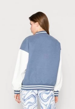 Nly by Nelly VARSITY JACKET - Leichte Bomberjacke in Hellblau für Damen -Nly by Nelly Verkaufsladen ebf0e804491141c787383b043bf07fbc