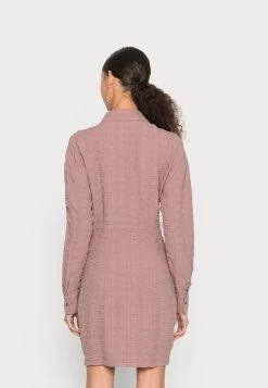 Nly by Nelly HOW I DO IT DRESS - Cocktailkleid/Festliches Kleid in Nougat für Damen -Nly by Nelly Verkaufsladen f6d32e3fd05648abbe8fbd880adb147f