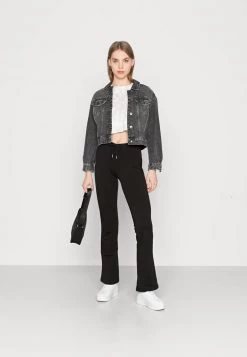 Nly by Nelly GORGEOUS PANTS - Elegante Stoffhose in Schwarz für Damen -Nly by Nelly Verkaufsladen fa73801a2c5e4543821f74c9cf3e8cfd