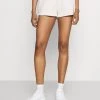 Nly by Nelly COZY SUMMER - Damen Shorts in Creme | Bequeme Sommer-Shorts für Frauen -Nly by Nelly Verkaufsladen fe9da579338043ce8aff4c8f2b5a838e