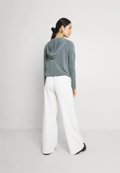 Nly by Nelly DETAIL PANTS - Jogginghose Damen in Weiß | Bequeme Freizeithose -Nly by Nelly Verkaufsladen ff6ed463bf3b45ff872095c7c0bcf94b